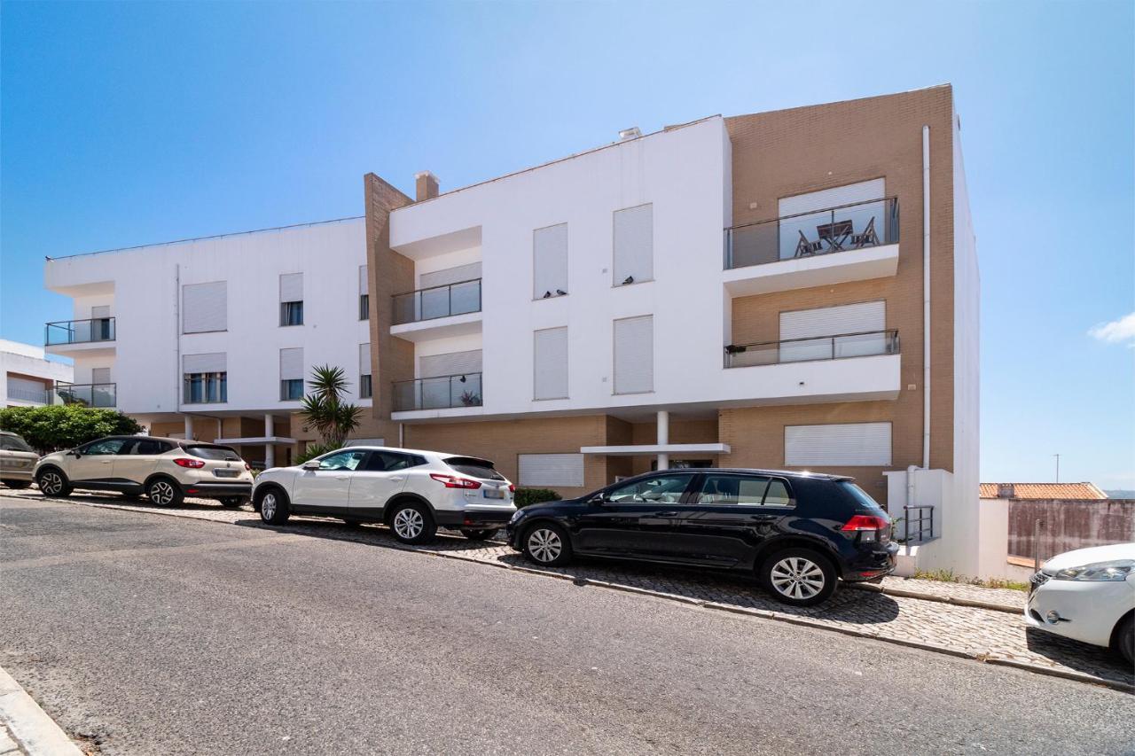 Gonzalo'S Guest Apartments - Nazare 1Br Sea View Exterior photo